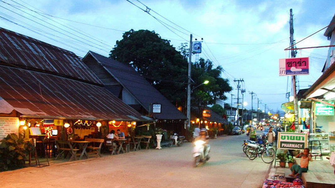 Hot Coffe Guesthouse Tours - Pai - Thailand